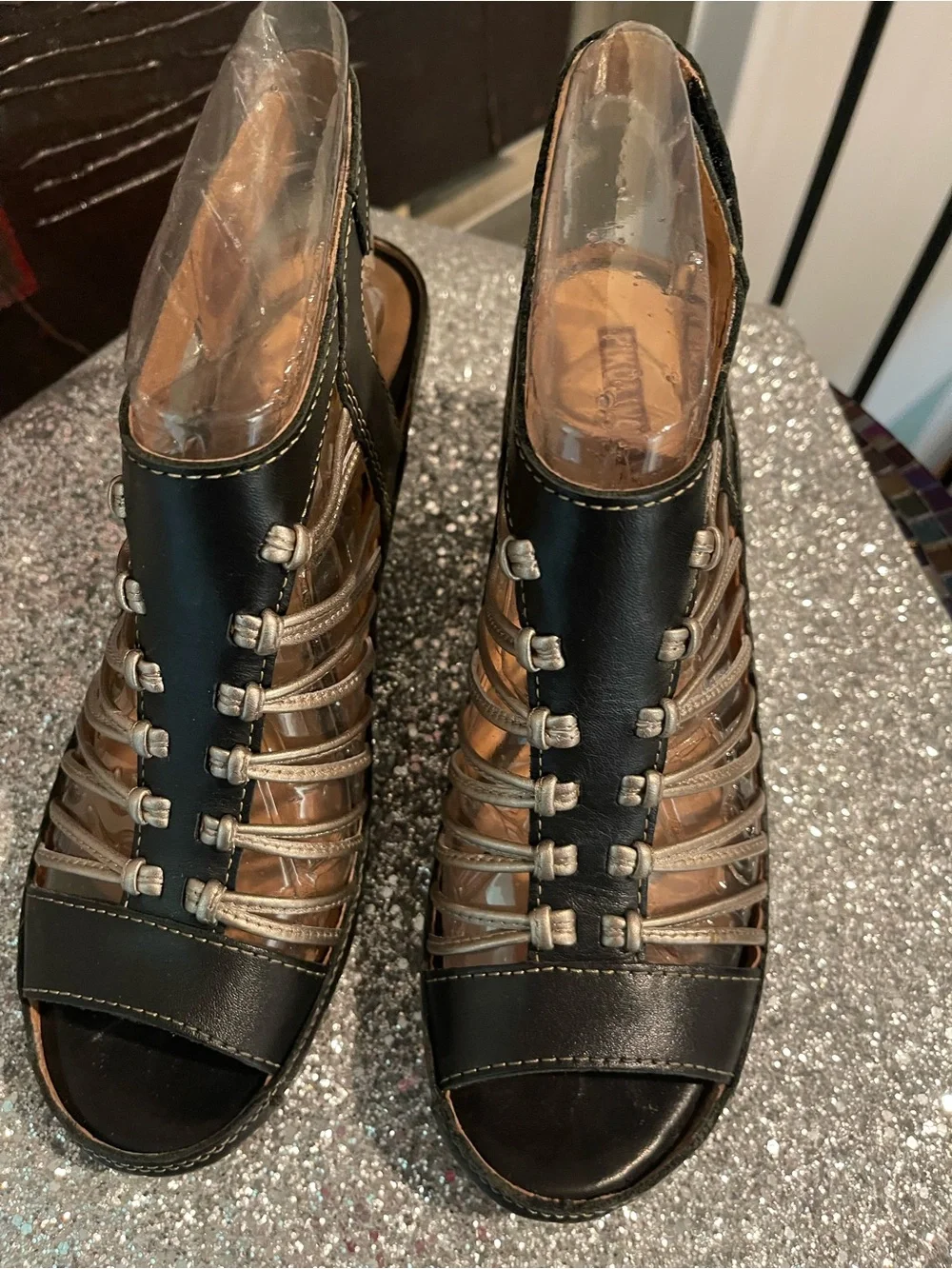Pikolinos sandals 39